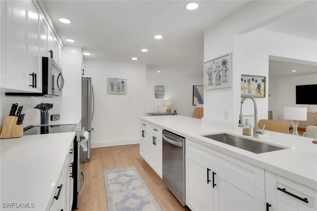 729 Sand Dollar Drive Sanibel FL 33957