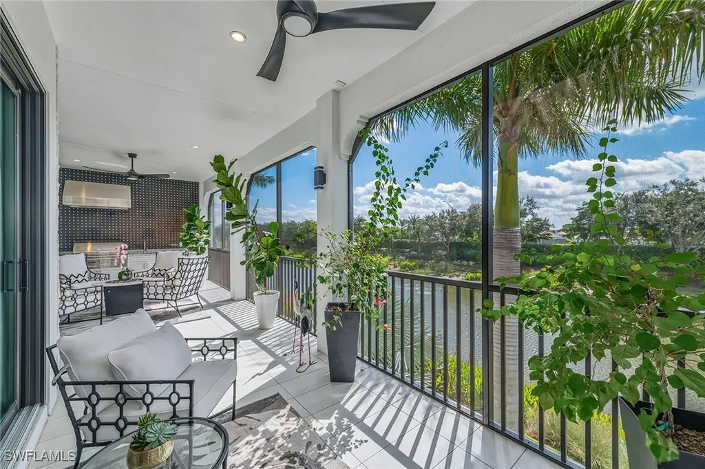 Naples FL, 16336 Corsica Way, Unit 201