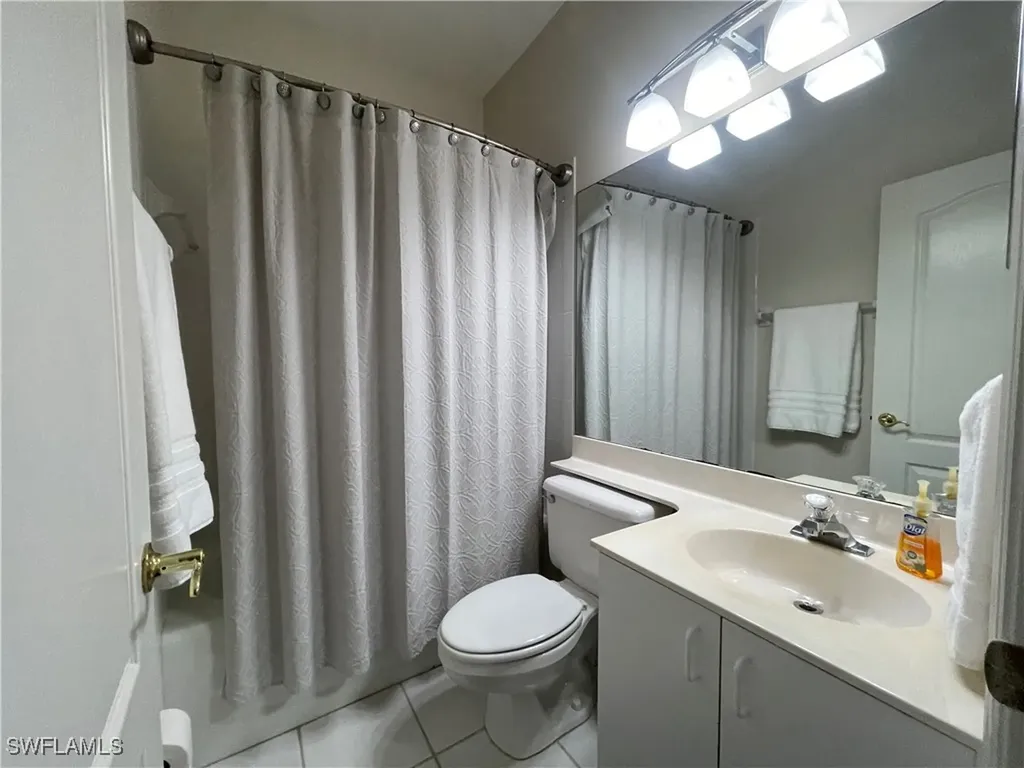 317 Sunrise Cay Naples FL 34114