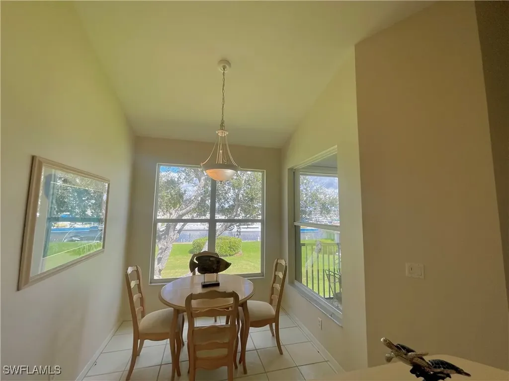317 Sunrise Cay Naples FL 34114