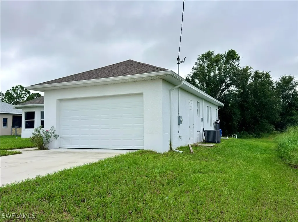856 William Denver Street Lehigh Acres FL 33974