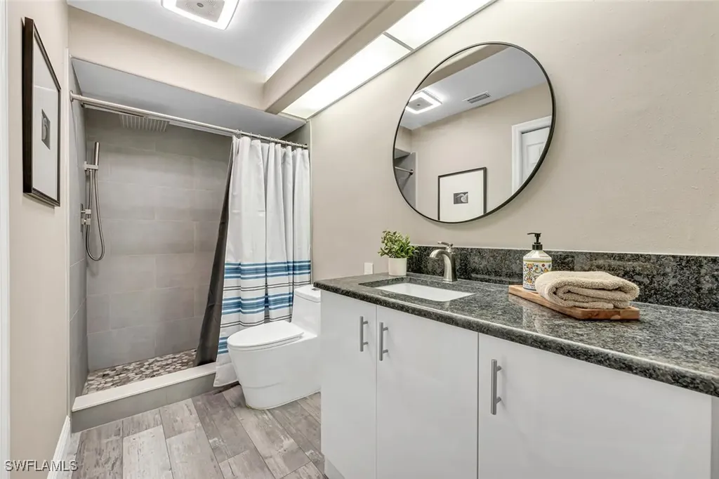 13471 Bridgeford Avenue Bonita Springs FL 34135