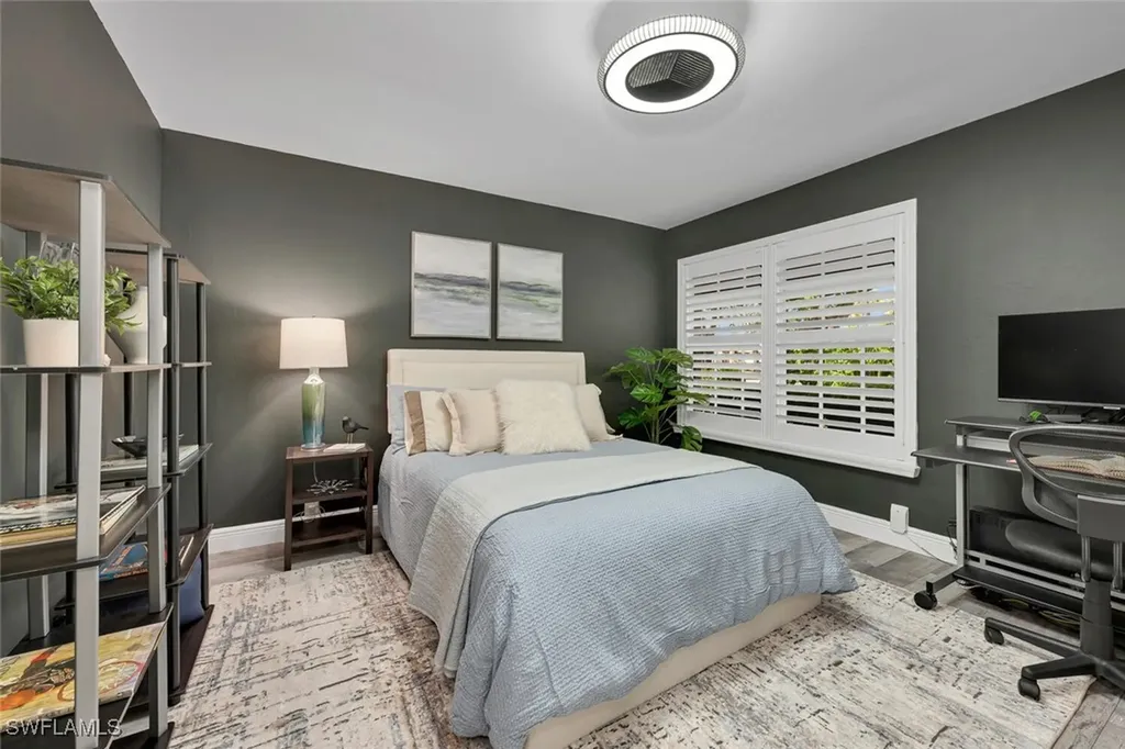 13471 Bridgeford Avenue Bonita Springs FL 34135