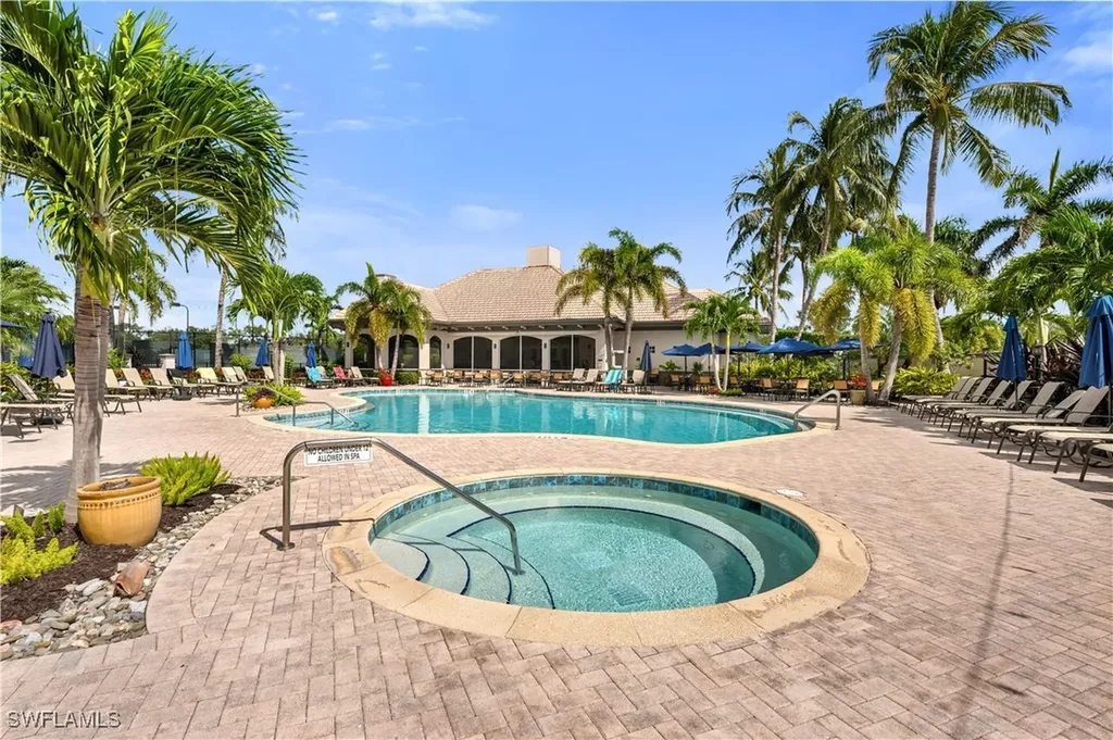 13471 Bridgeford Avenue Bonita Springs FL 34135
