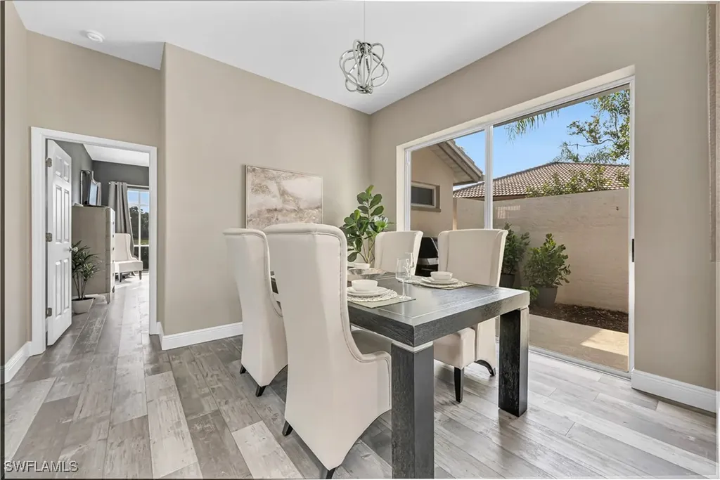 13471 Bridgeford Avenue Bonita Springs FL 34135