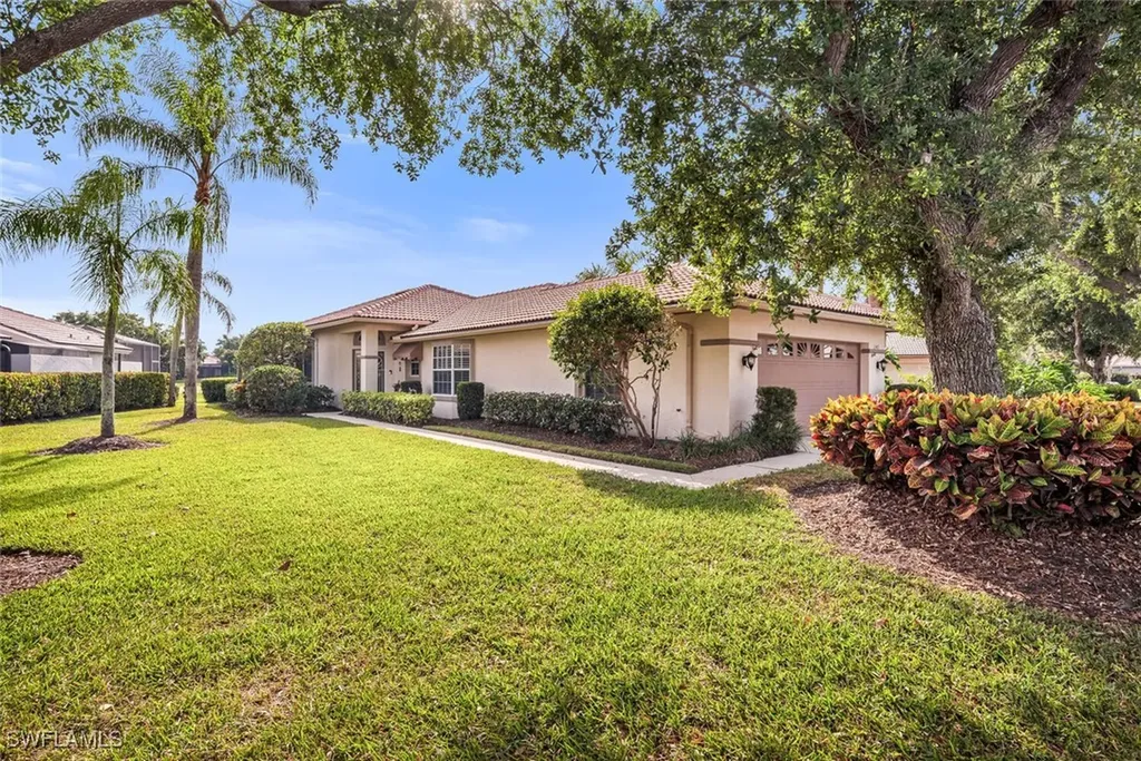 13471 Bridgeford Avenue Bonita Springs FL 34135