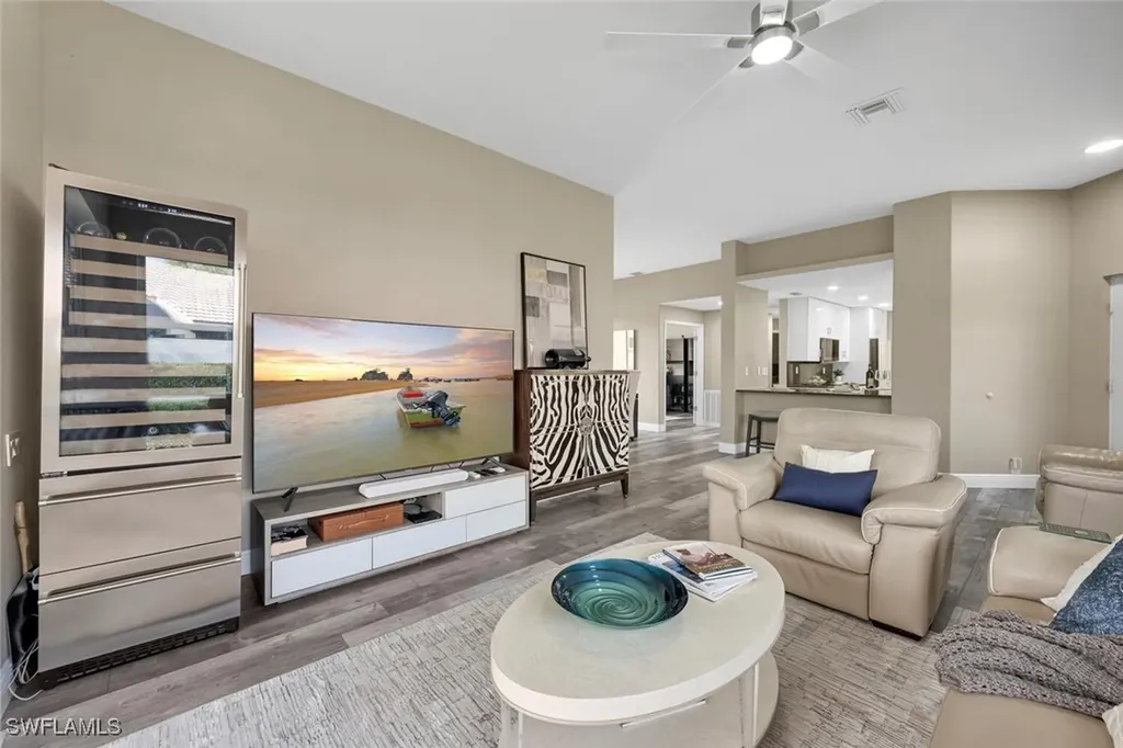 13471 Bridgeford Avenue Bonita Springs FL 34135