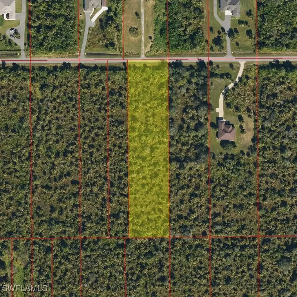 39 Avenue NW Naples FL 34120