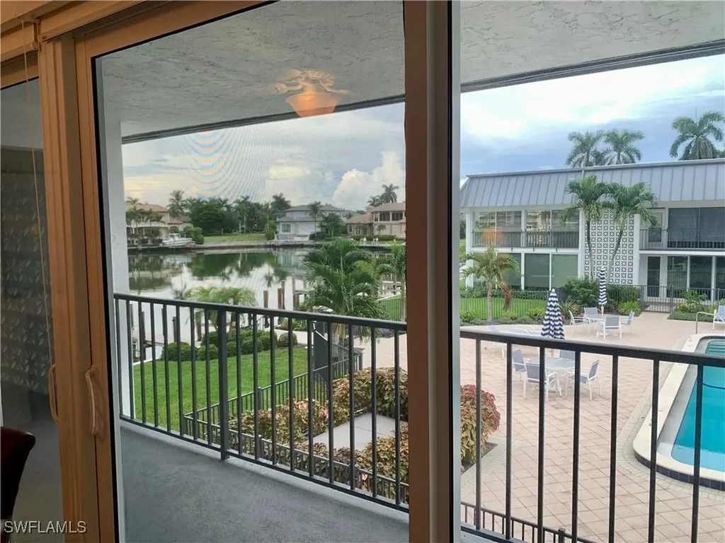333 Harbour Drive Naples FL 34103