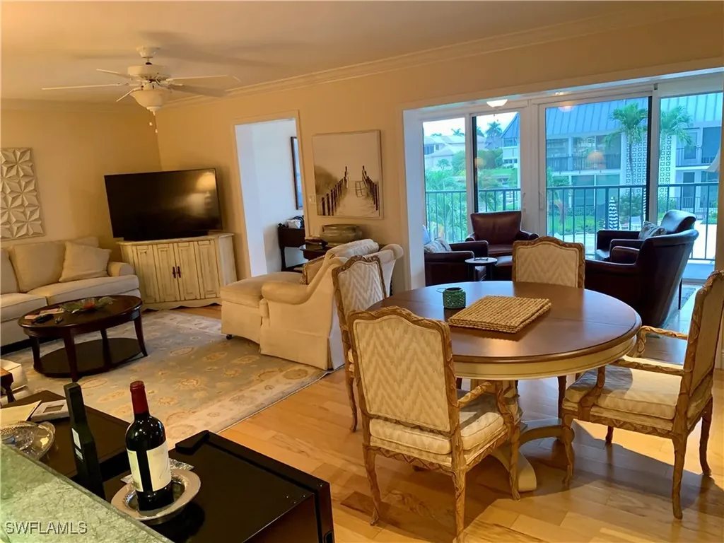 333 Harbour Drive Naples FL 34103