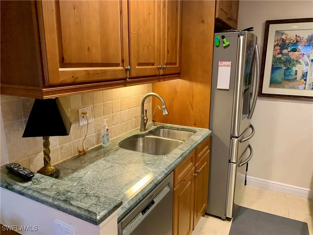 333 Harbour Drive Naples FL 34103