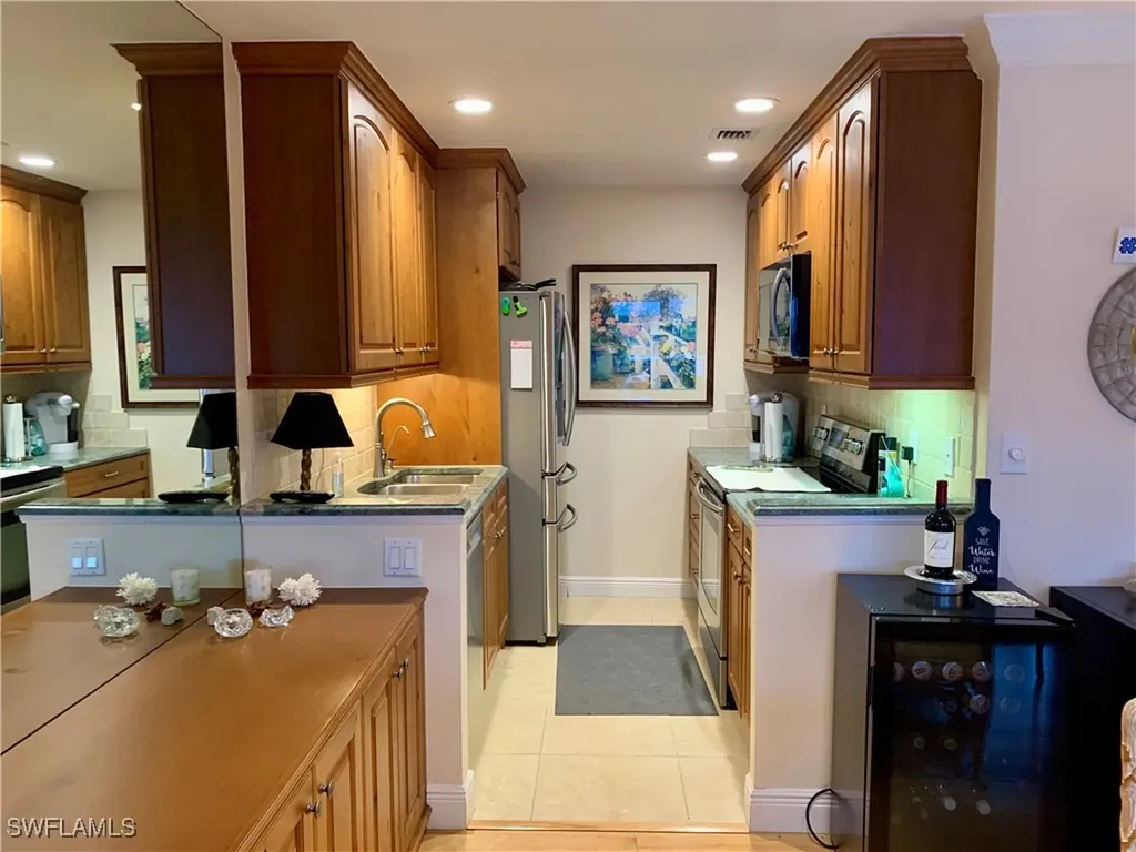 333 Harbour Drive Naples FL 34103