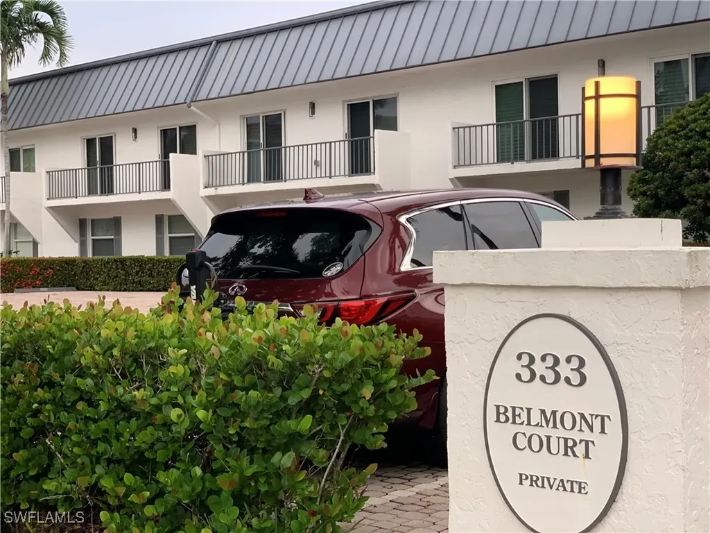333 Harbour Drive Naples FL 34103