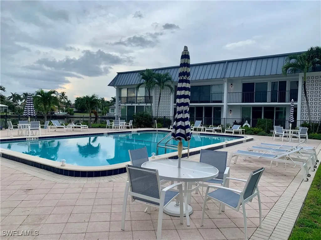 333 Harbour Drive Naples FL 34103