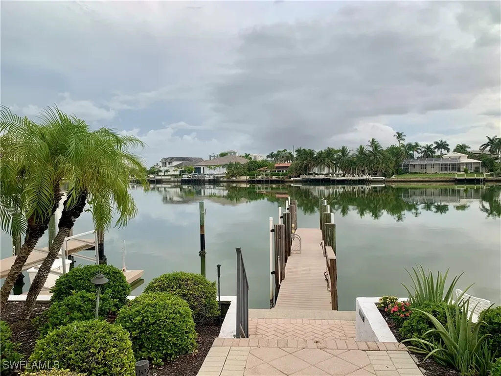 333 Harbour Drive Naples FL 34103