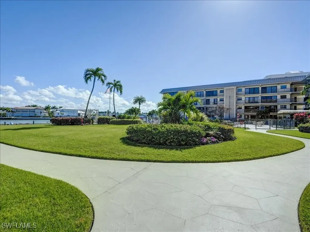 3200 Gulf Shore Boulevard N Naples FL 34103