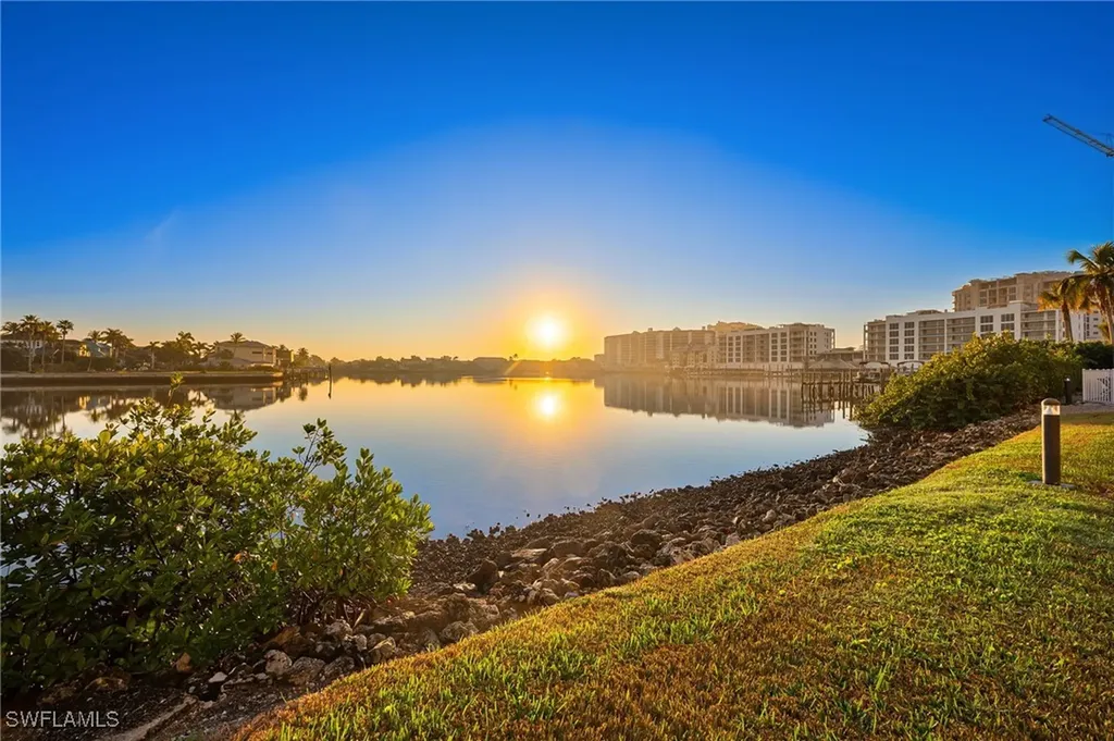 9380 Gulf Shore Drive Naples FL 34108