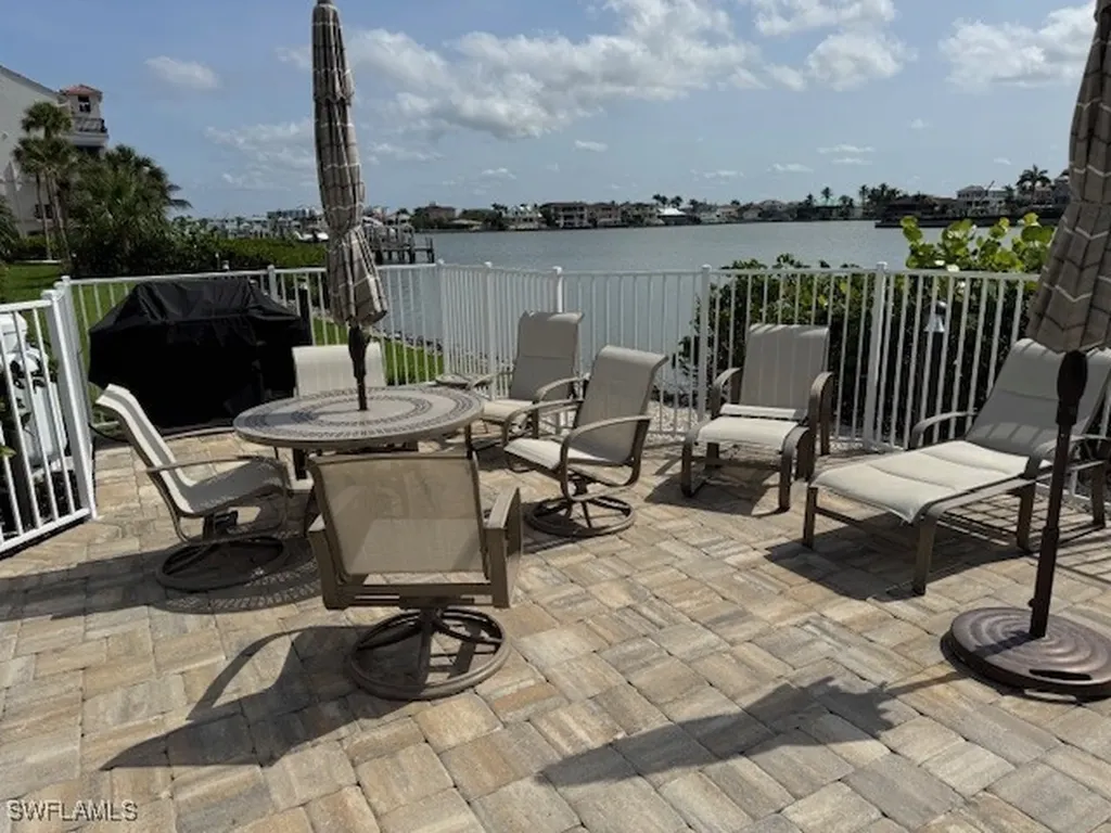 9380 Gulf Shore Drive Naples FL 34108