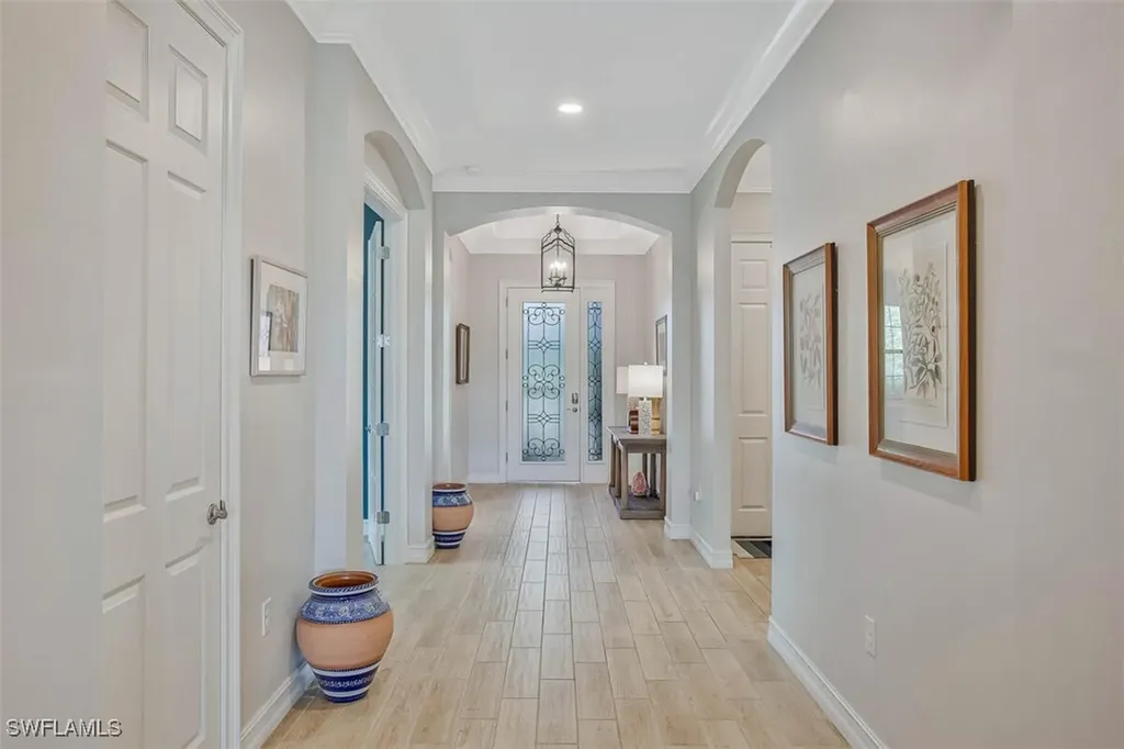 1422 Mockingbird Drive Naples FL 34120