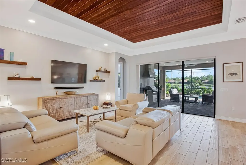 1422 Mockingbird Drive Naples FL 34120