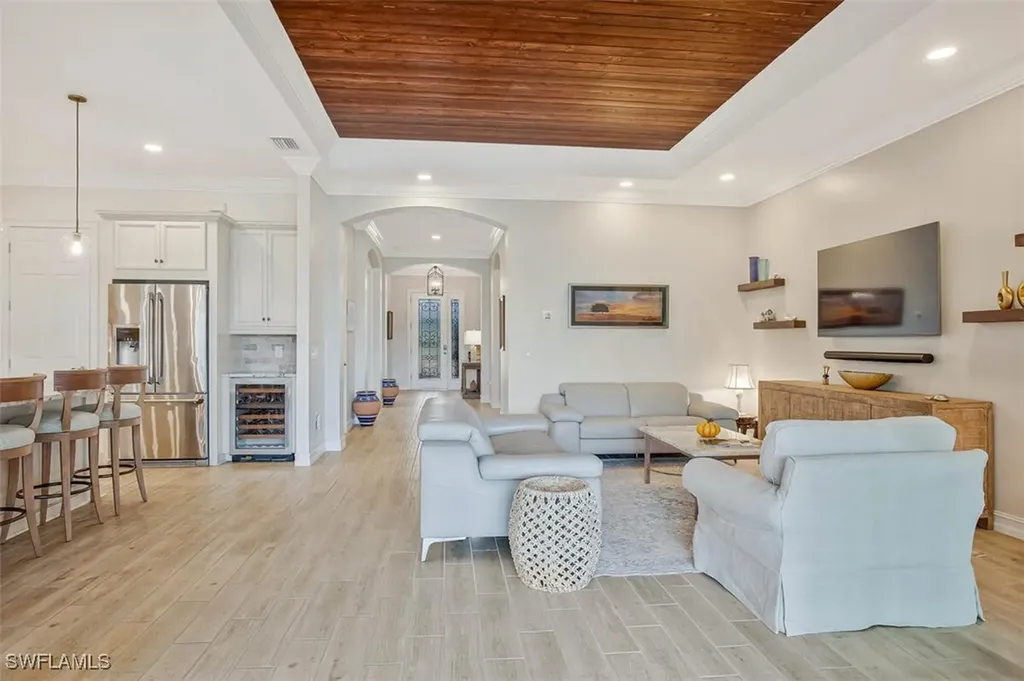 1422 Mockingbird Drive Naples FL 34120