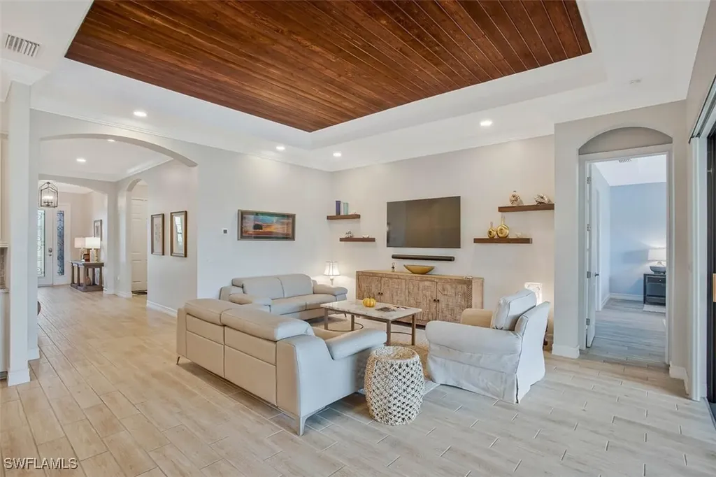 1422 Mockingbird Drive Naples FL 34120