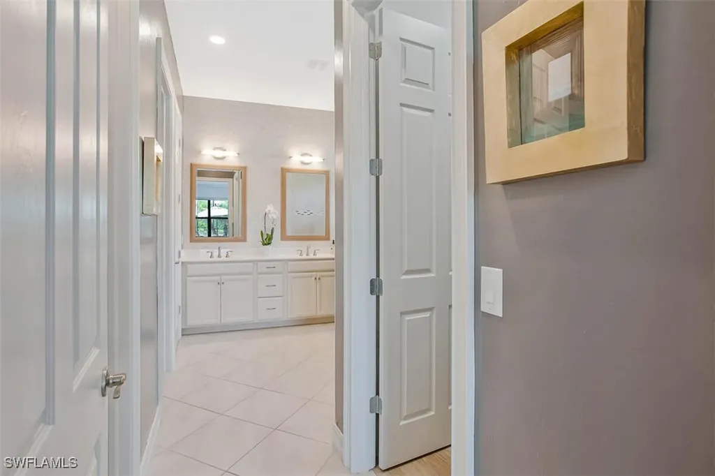 1422 Mockingbird Drive Naples FL 34120