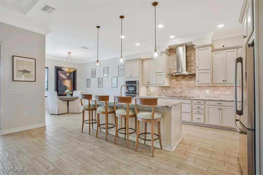 1422 Mockingbird Drive Naples FL 34120