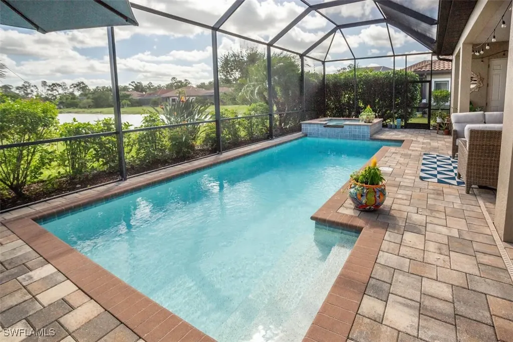 1422 Mockingbird Drive Naples FL 34120