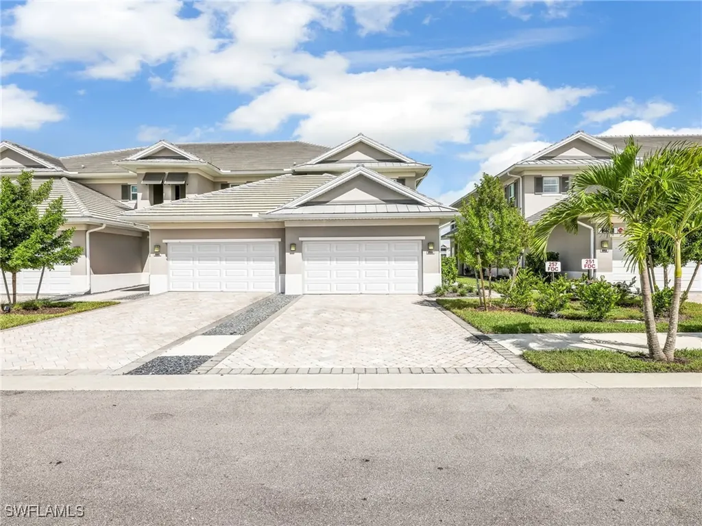 257 Indies Drive E Naples FL 34114