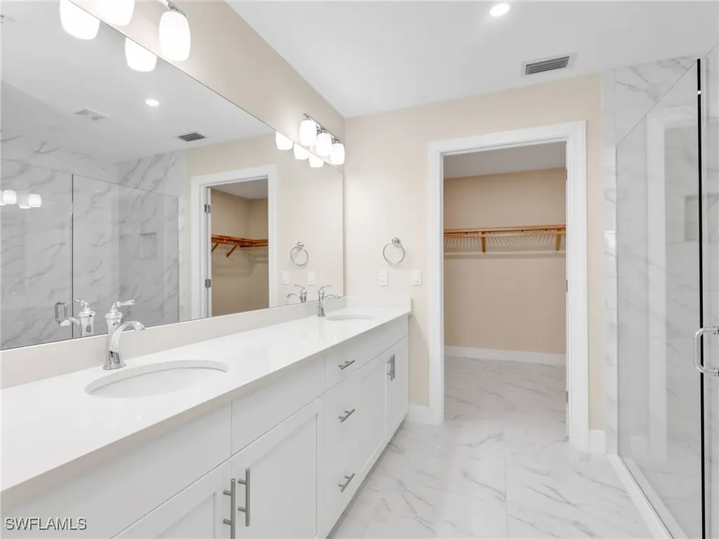257 Indies Drive E Naples FL 34114