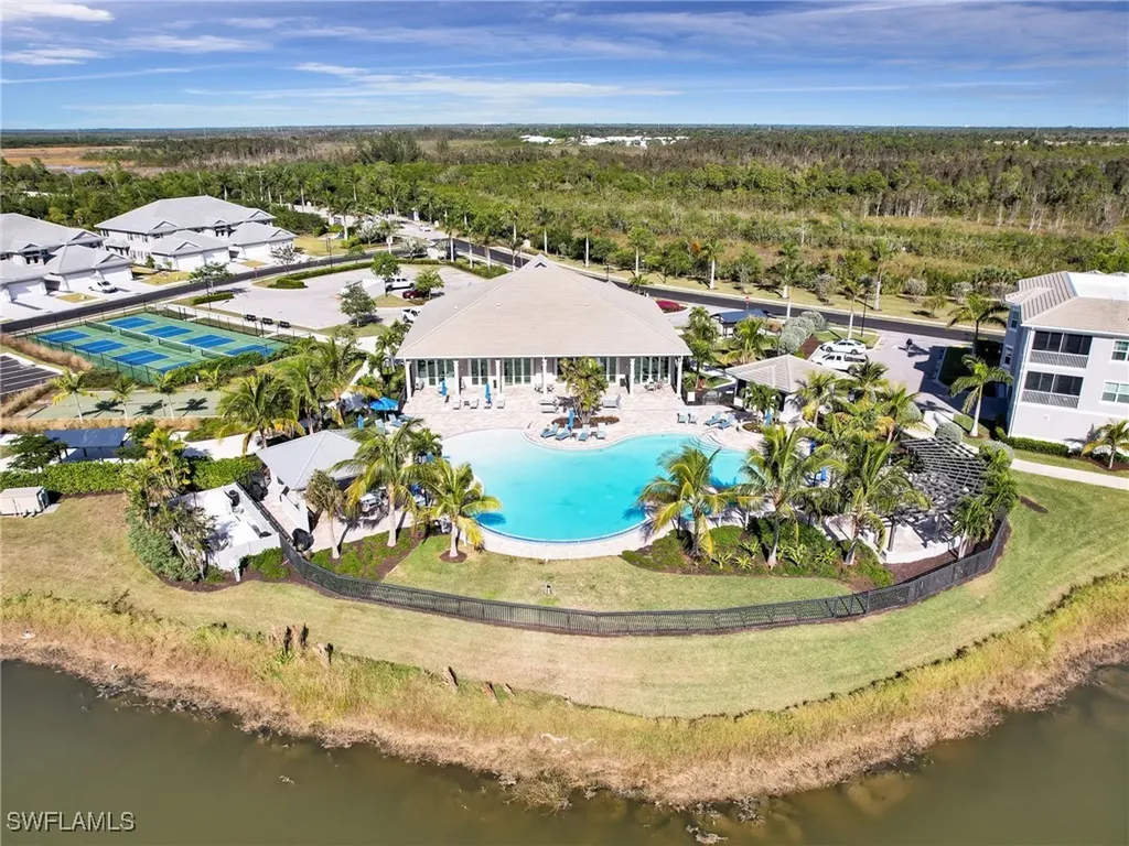 257 Indies Drive E Naples FL 34114