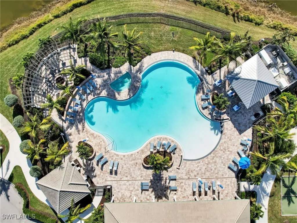 257 Indies Drive E Naples FL 34114