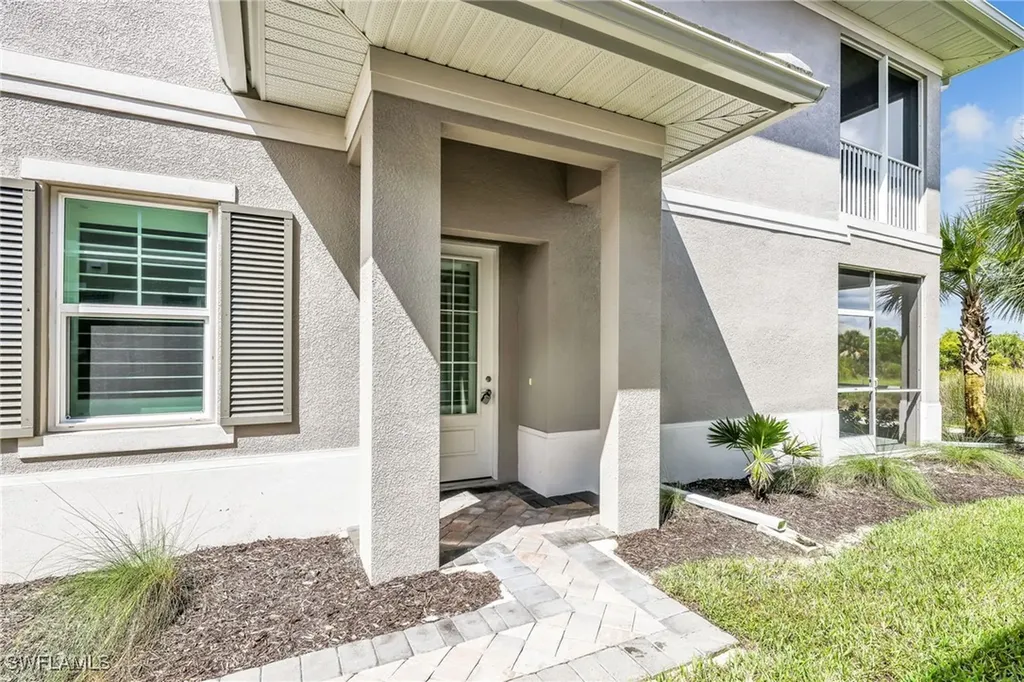 257 Indies Drive E Naples FL 34114