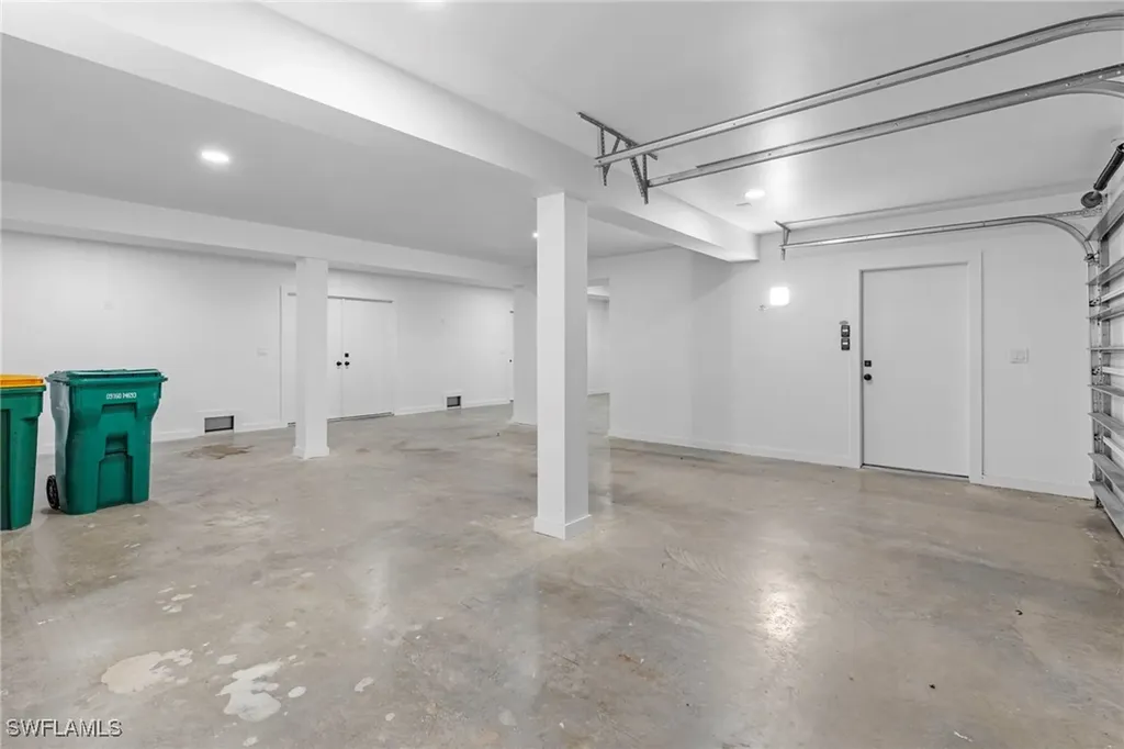 380 Periwinkle Court Marco Island FL 34145