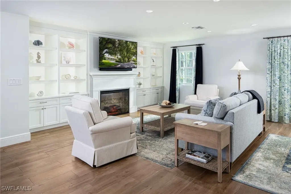 675 Yucca Road Naples FL 34102