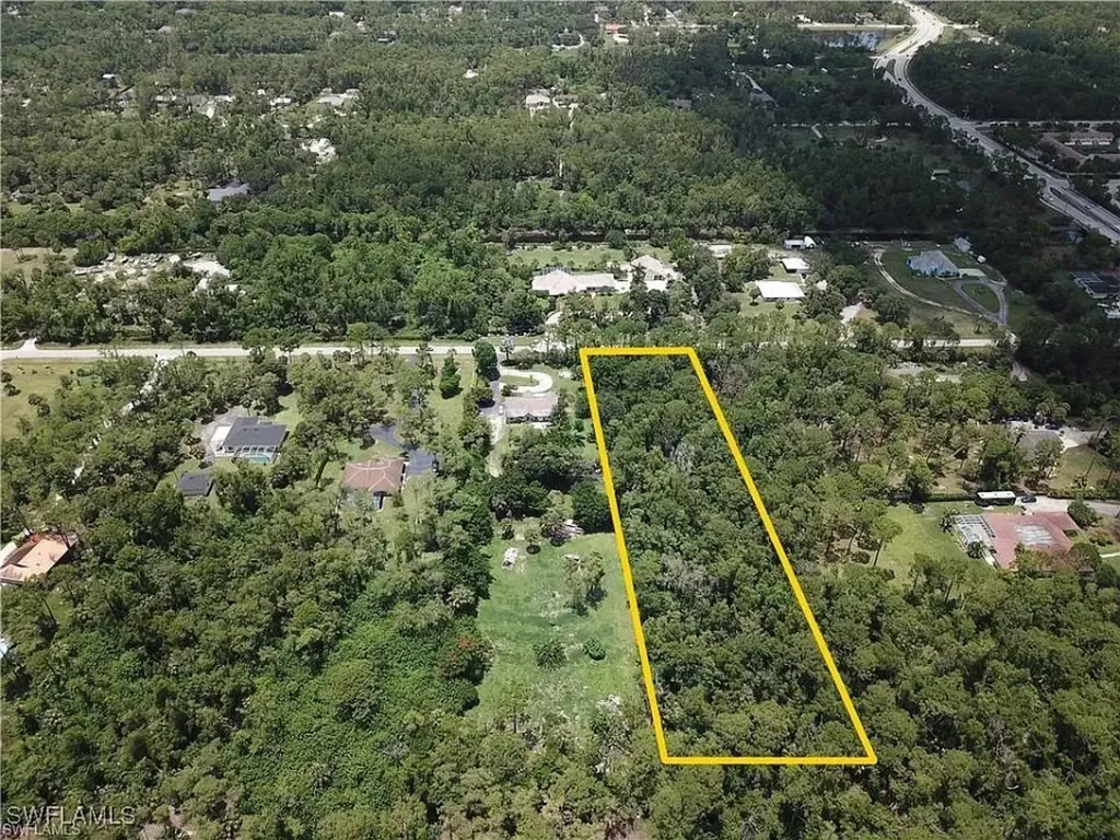 5700 Cedar Tree Lane Naples FL 34116