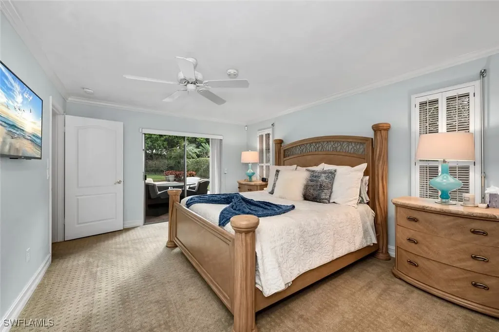 2050 Crayton Road Naples FL 34102