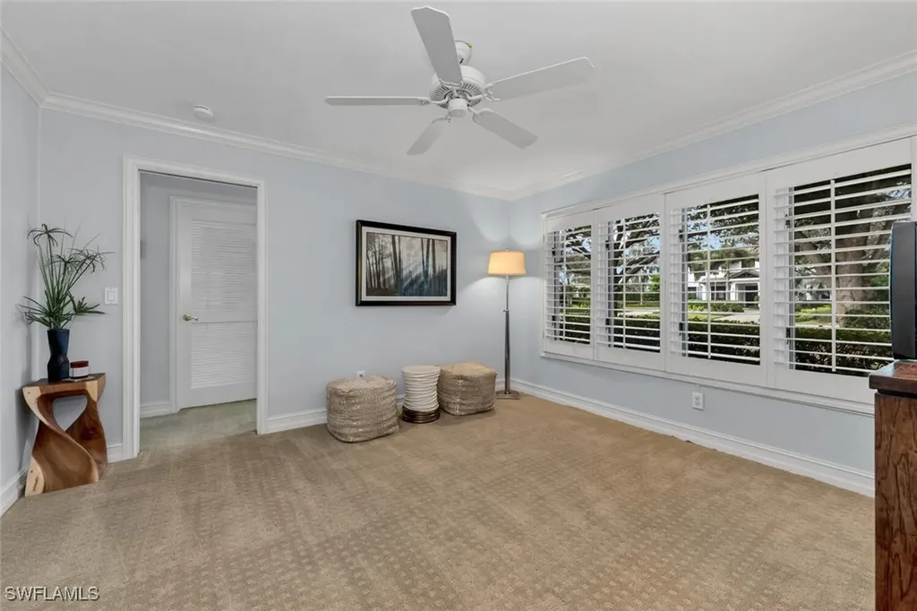 2050 Crayton Road Naples FL 34102