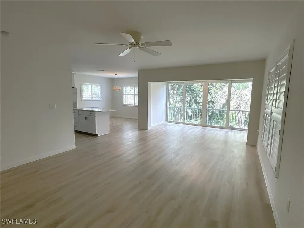 4170 Crayton Road Naples FL 34103