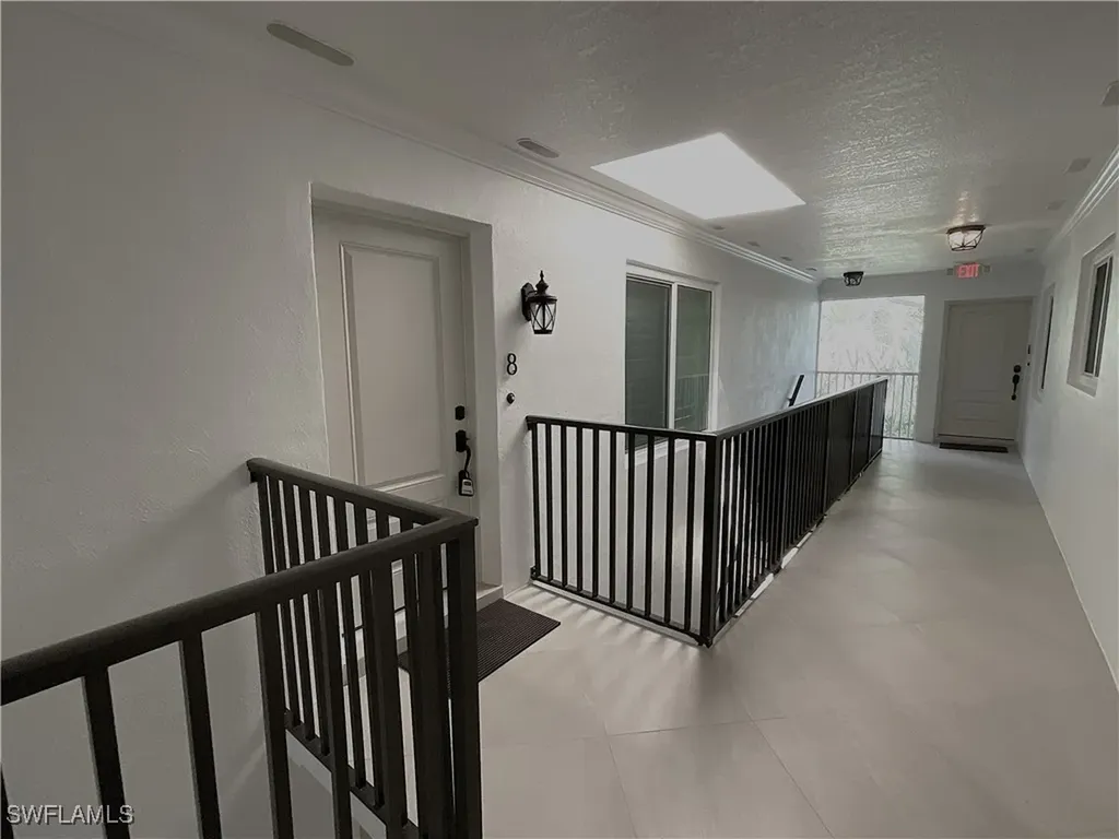 4170 Crayton Road Naples FL 34103