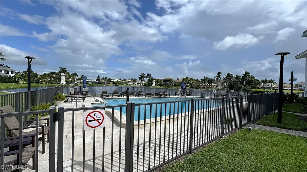 4170 Crayton Road Naples FL 34103