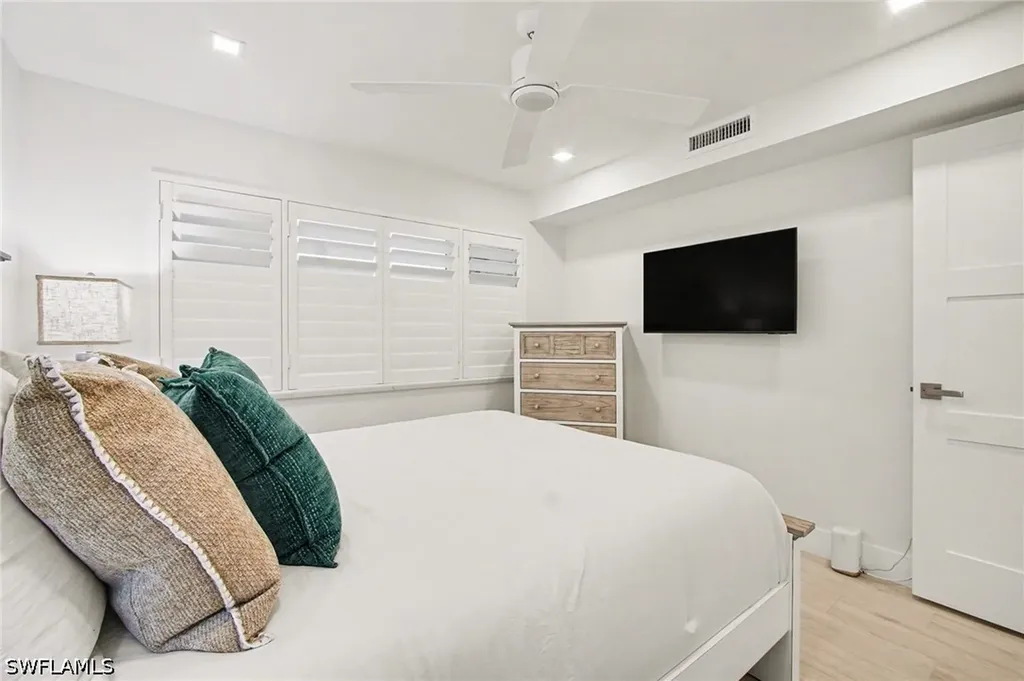 25870 Hickory Boulevard Bonita Springs FL 34134