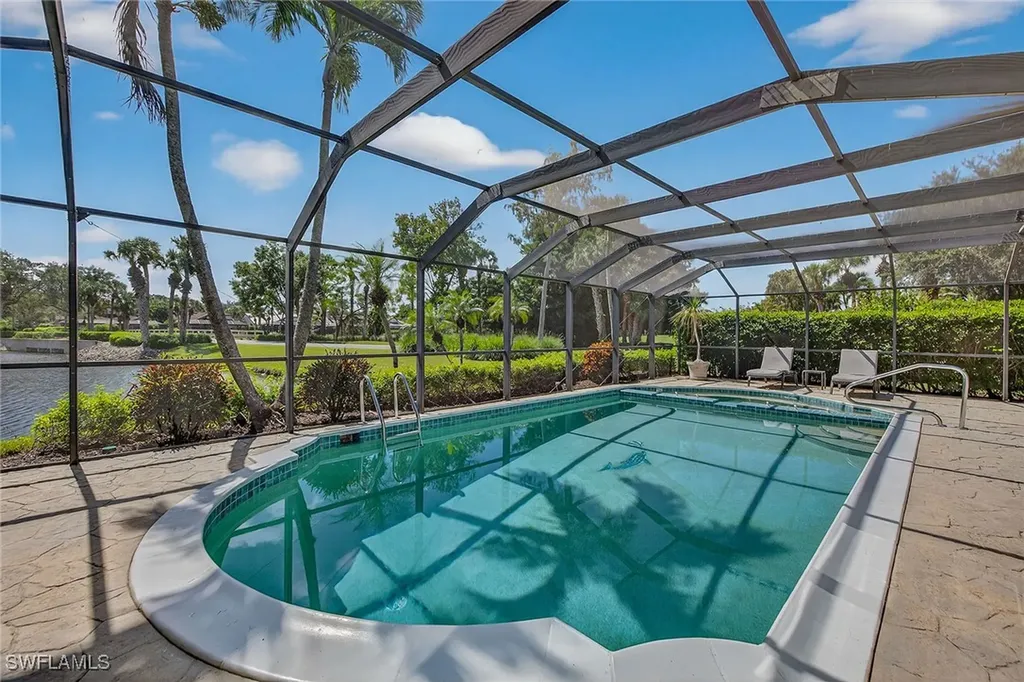 522 Cormorant Cove Naples FL 34113