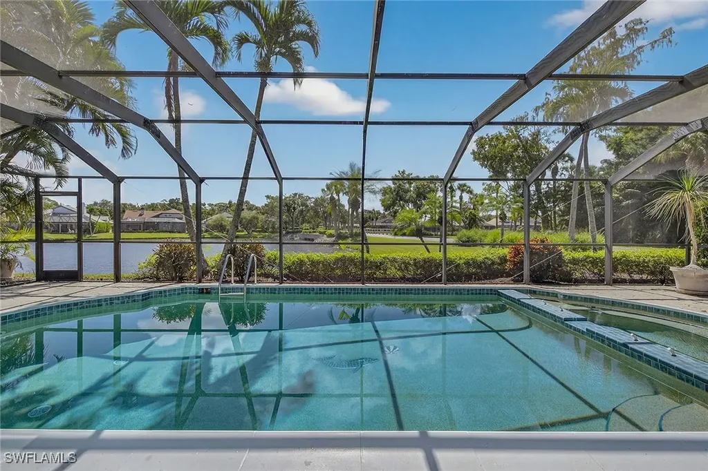 522 Cormorant Cove Naples FL 34113