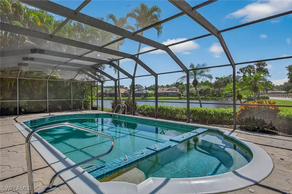 522 Cormorant Cove Naples FL 34113
