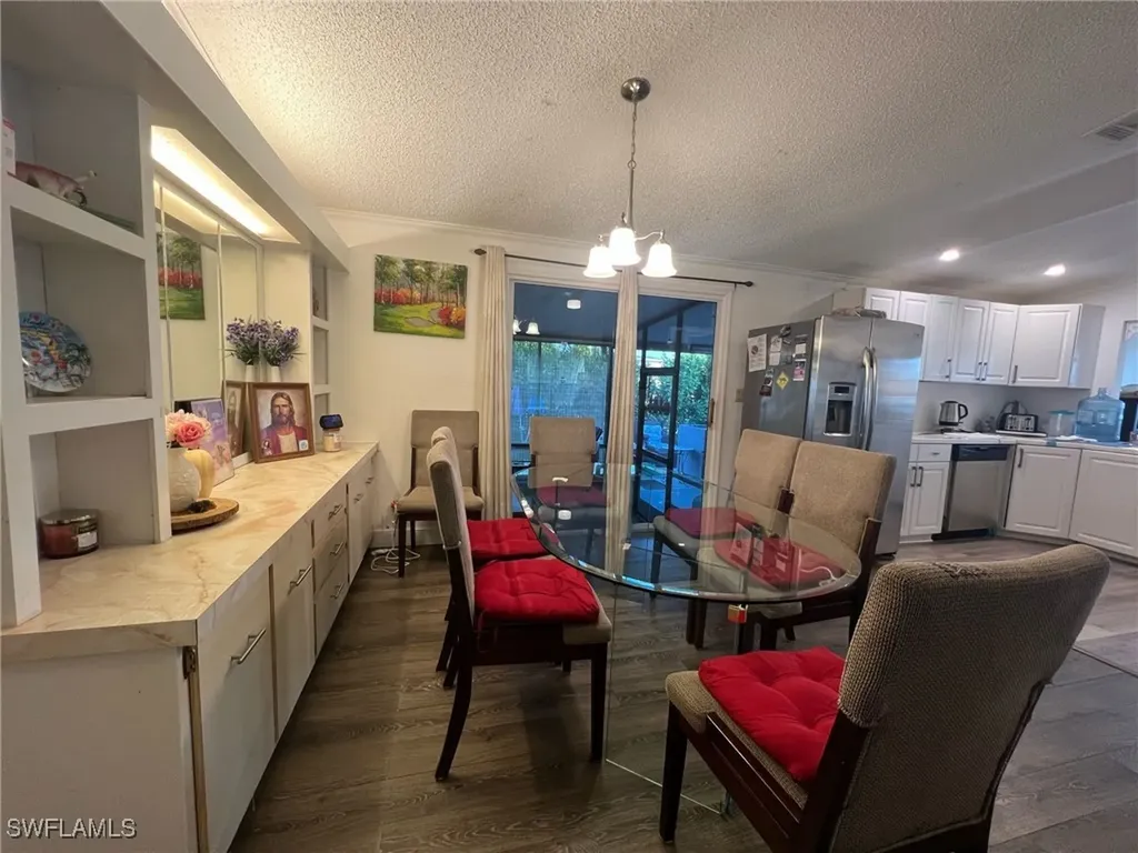 16 Derhenson Drive Naples FL 34114