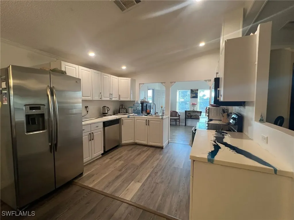 16 Derhenson Drive Naples FL 34114