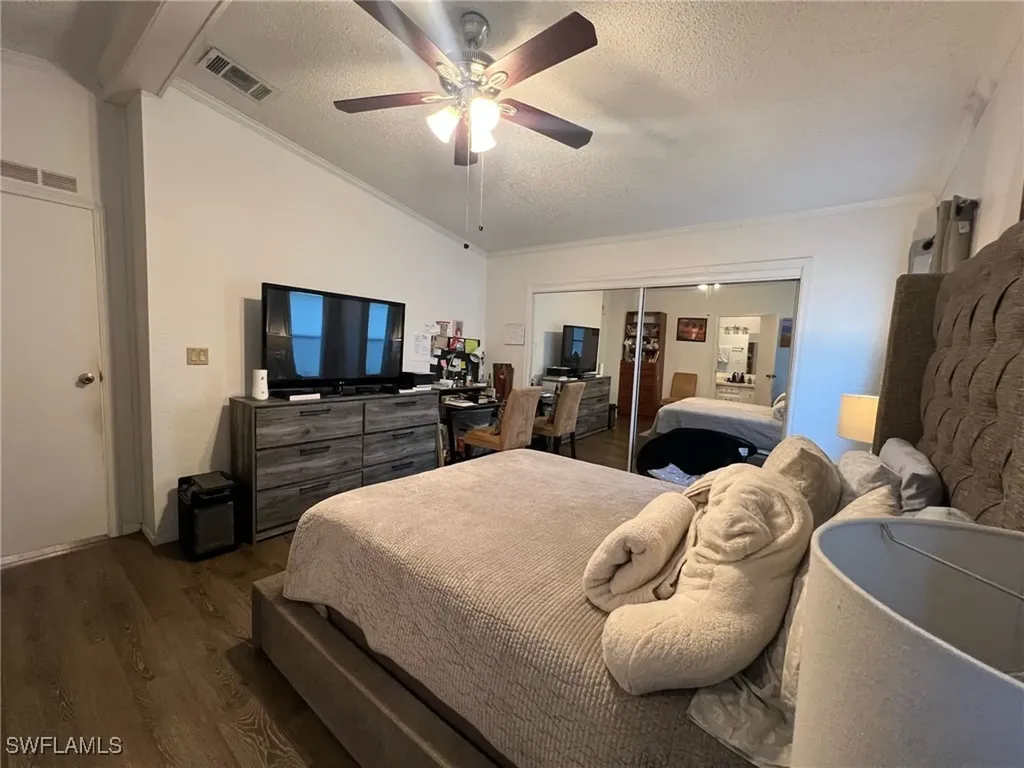 16 Derhenson Drive Naples FL 34114