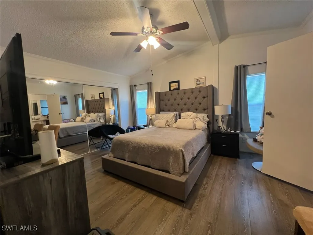 16 Derhenson Drive Naples FL 34114